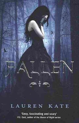 Buy Fallen by Lauren Kate With Free Delivery | wordery.com